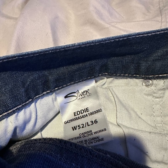 Great pair of jeans in like new condition 52x36 - Picture 2 of 2